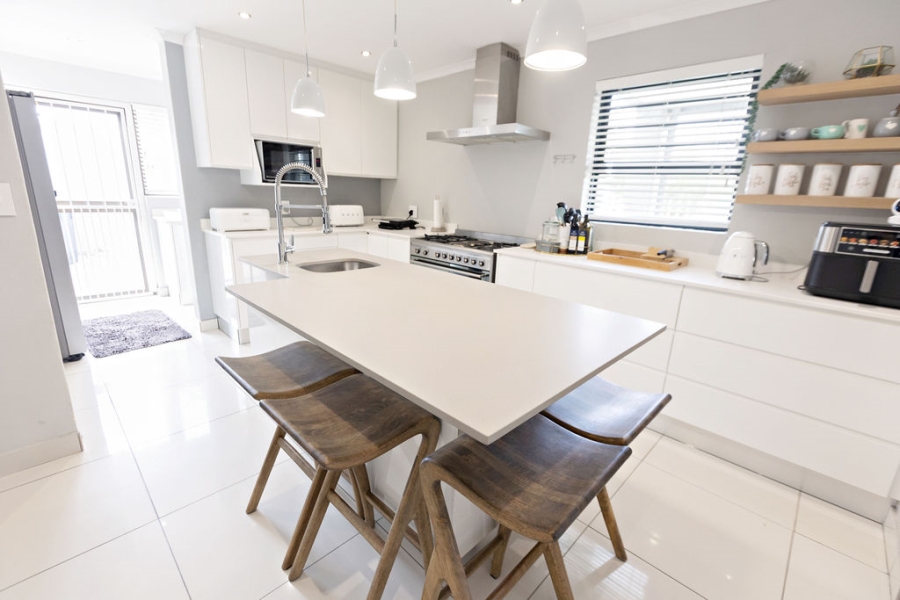 4 Bedroom Property for Sale in De Bron Western Cape